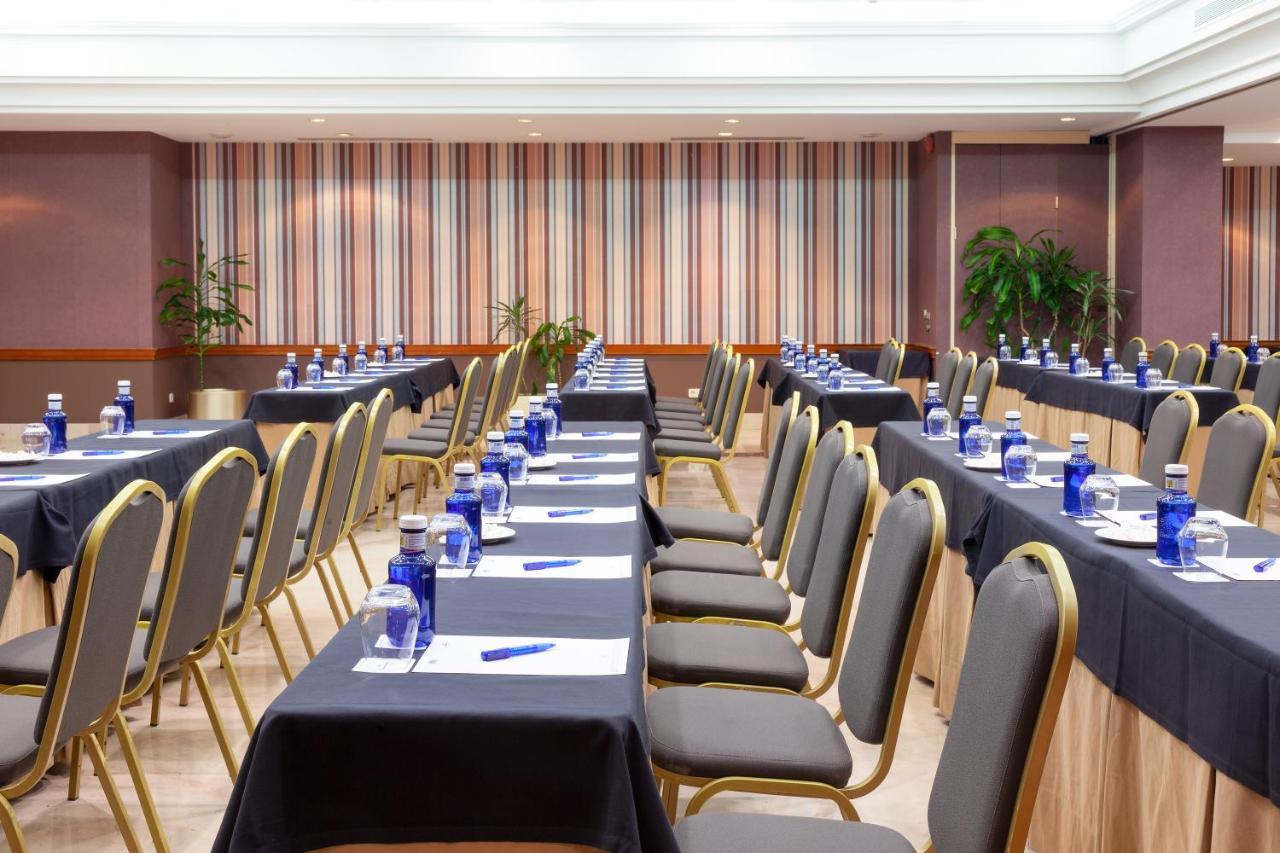 Hotel Hoyuela 4*