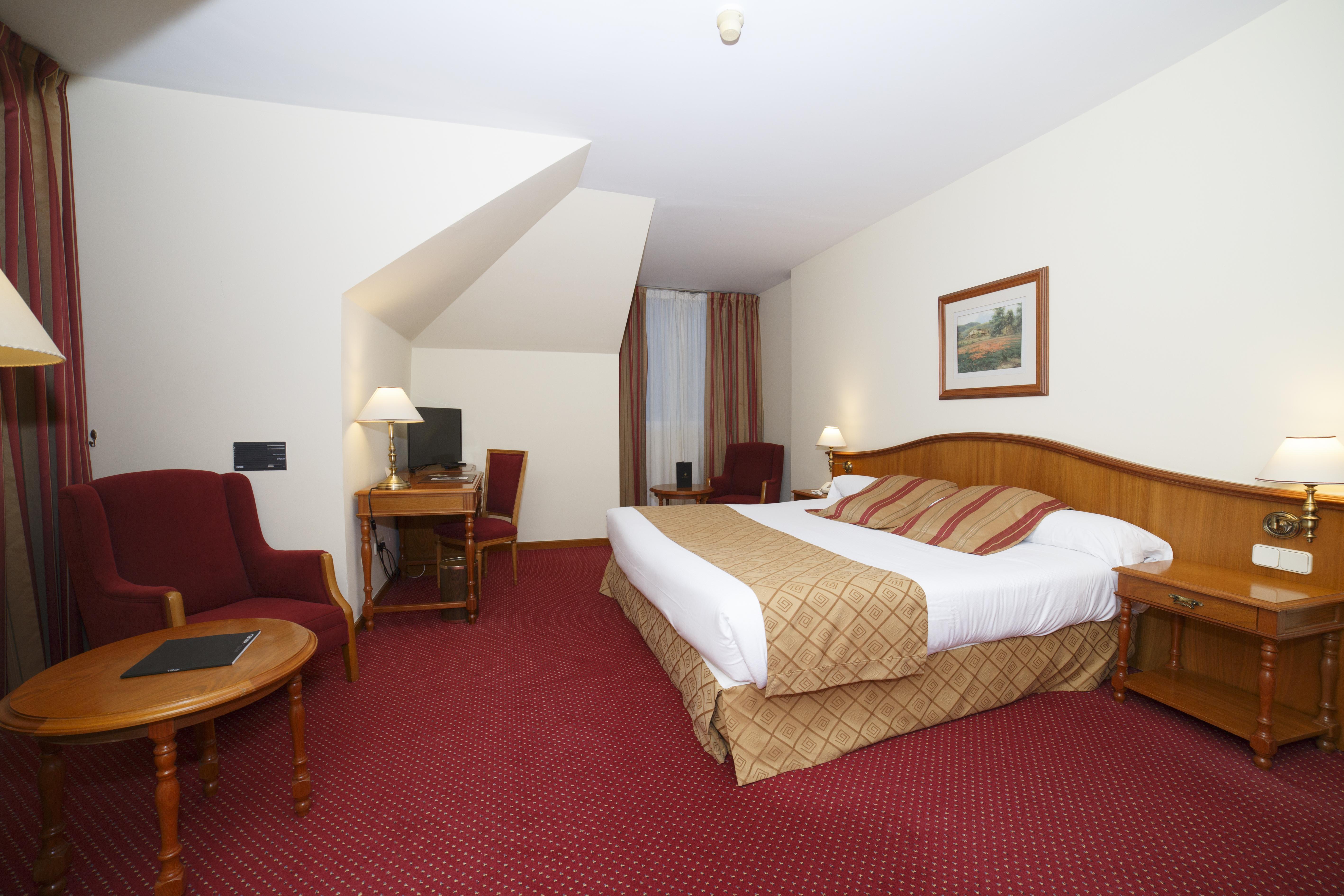 Hoyuela 4* Santander